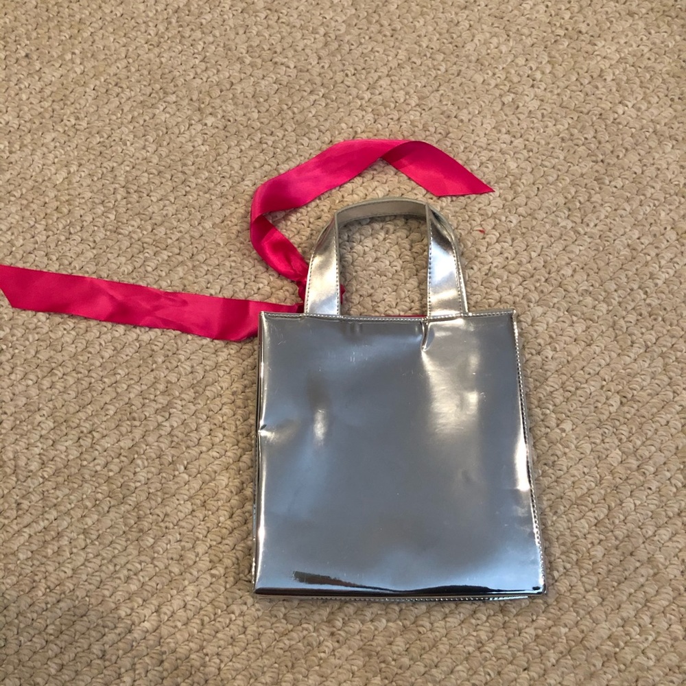 NEW Victoria’s Secret bag - Picture 2 of 3